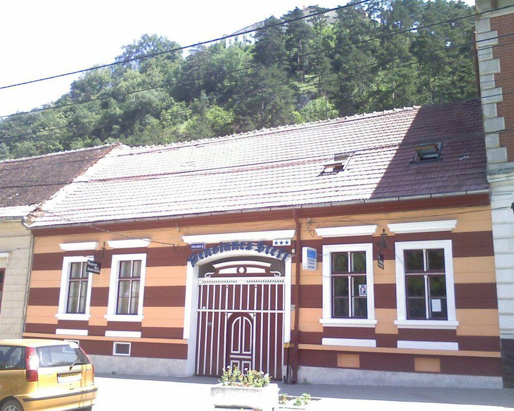 Guesthouse Stefi Rîşnov Esterno foto